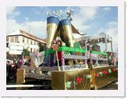 2006-03-05_14-58-00_Carnaval_34,0mm_F5,6_1_800_eme_DiMAGE A2 * 2560 x 1920 * (2.23MB)